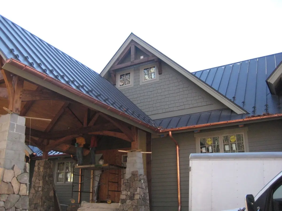 Craftsman Roofing team delivering quality roofing work in Commercial Point